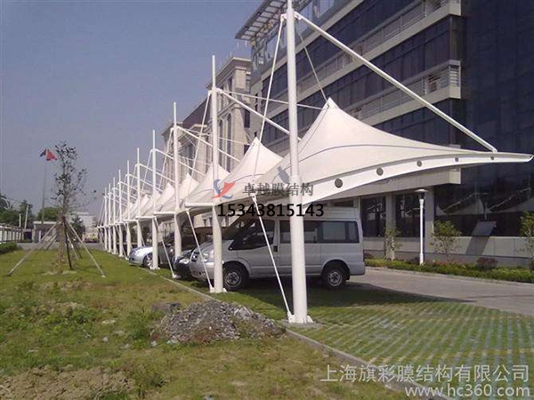 延津<font color='red'>膜結(jié)構(gòu)停車棚</font>【設(shè)計(jì)生產(chǎn)銷售】